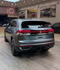 فولكسفاغن أطلس كروس سبورت